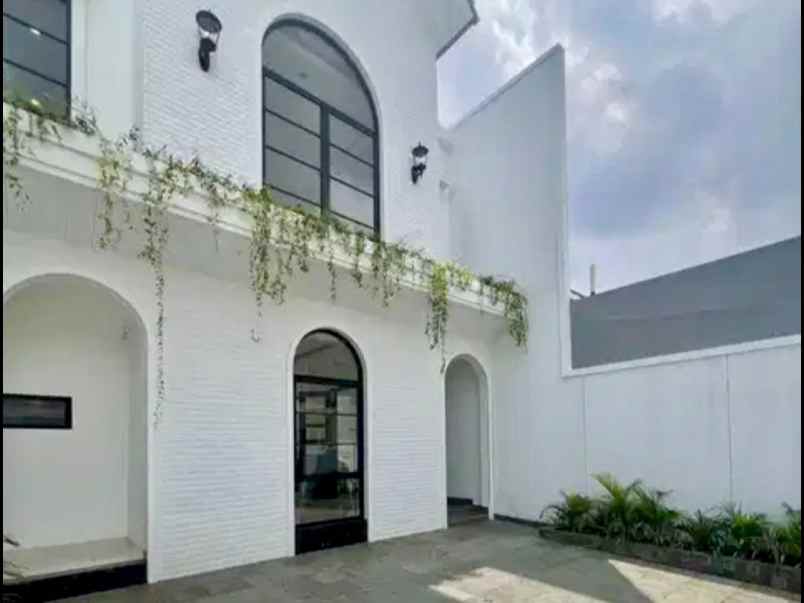 dijual rumah purimas regency rungkut