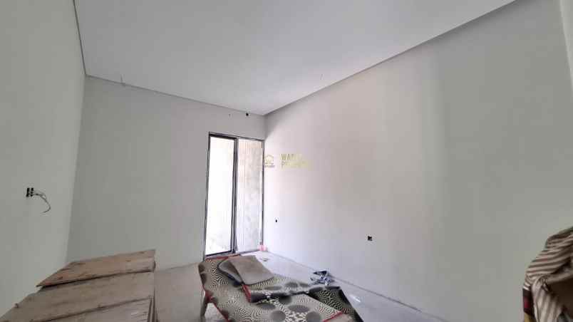 dijual rumah purwomartani