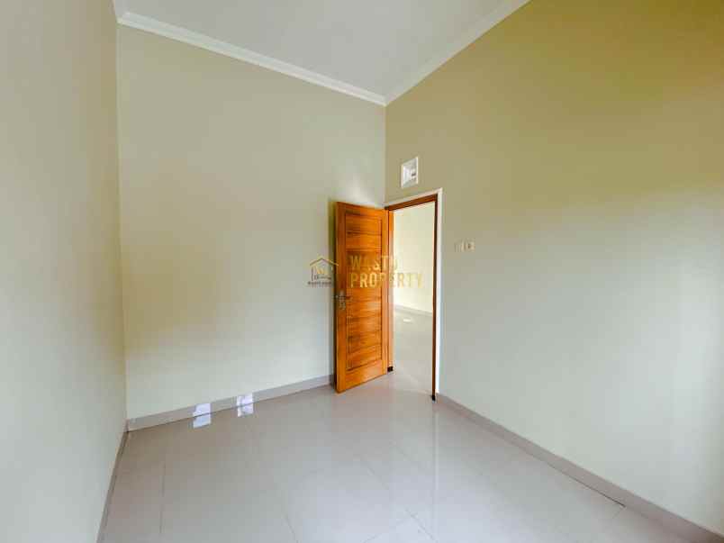 dijual rumah purwomartani kec kalasan