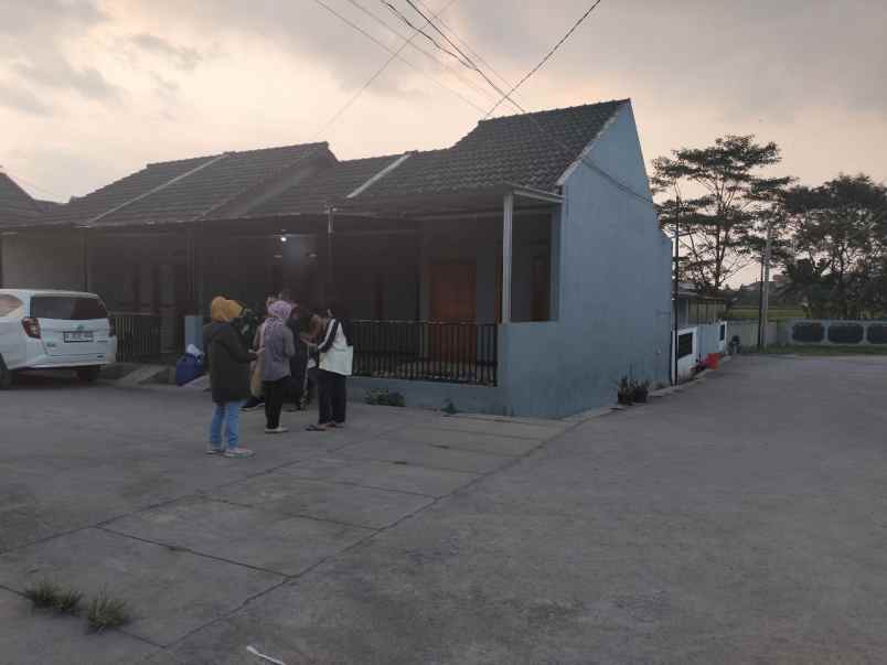 dijual rumah rancatungku