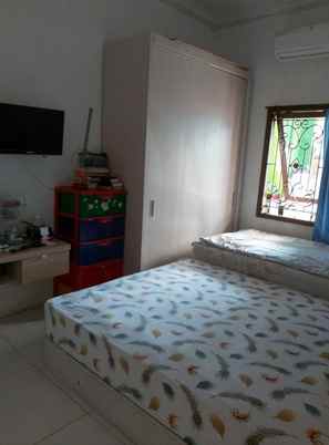 dijual rumah raya rungkut permai