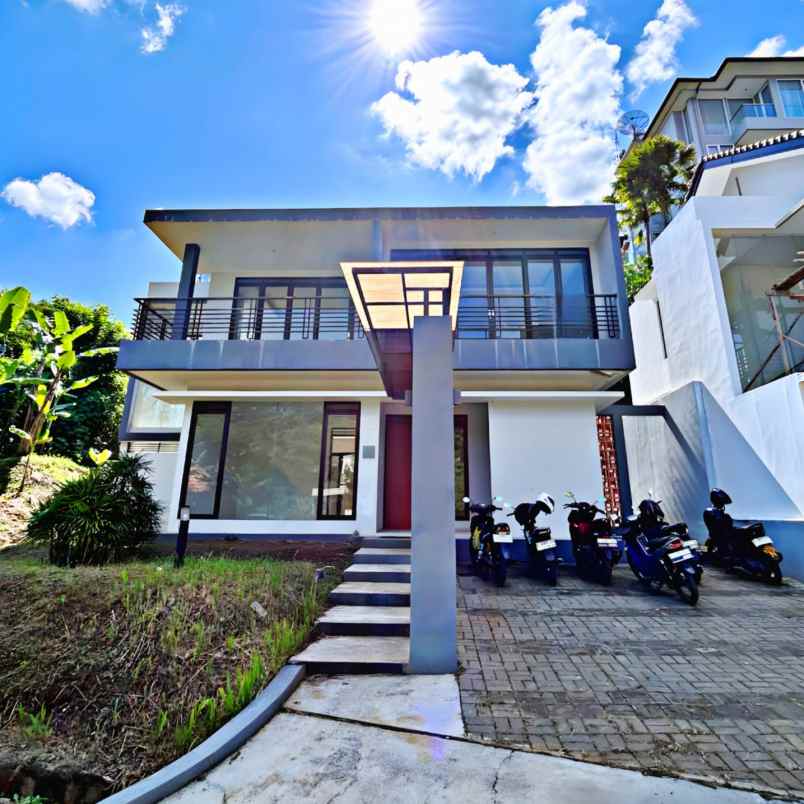 dijual rumah resor dago pakar