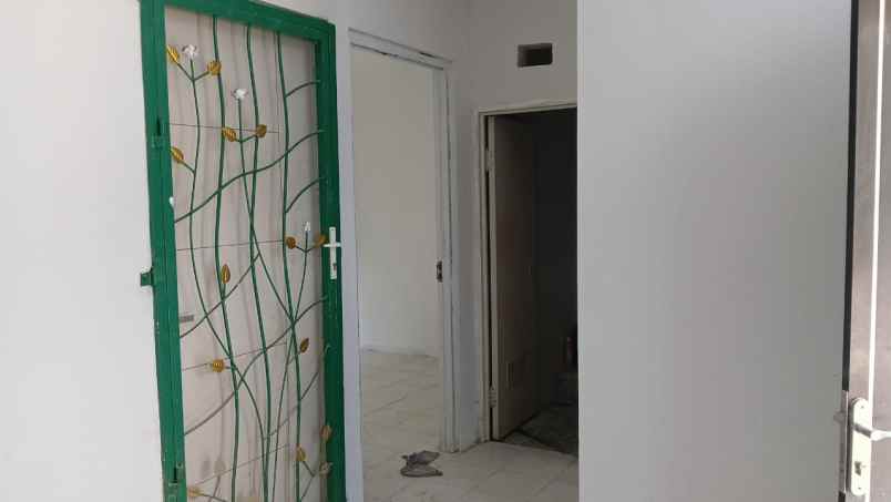 dijual rumah rowosari meteseh