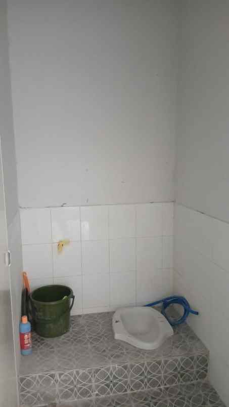 dijual rumah rowosari meteseh