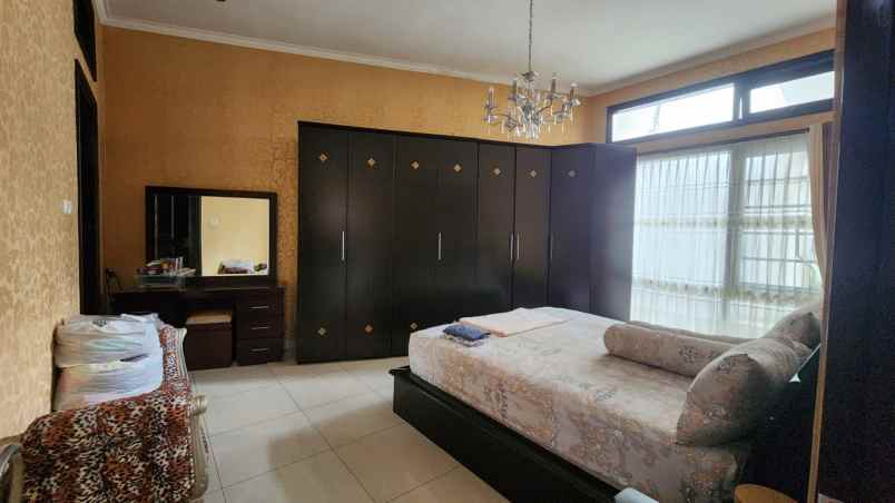 dijual rumah rumah dekat gedung sate