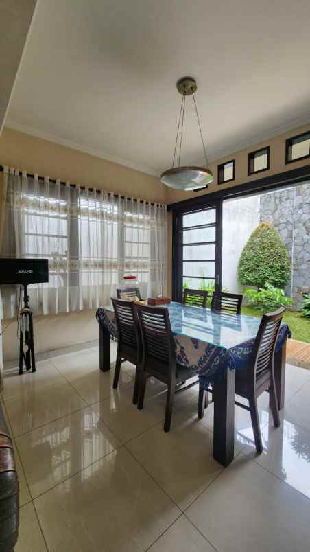 dijual rumah rumah dekat gedung sate