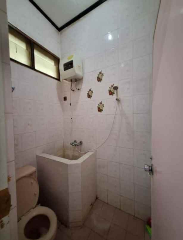 dijual rumah rungkut mapan