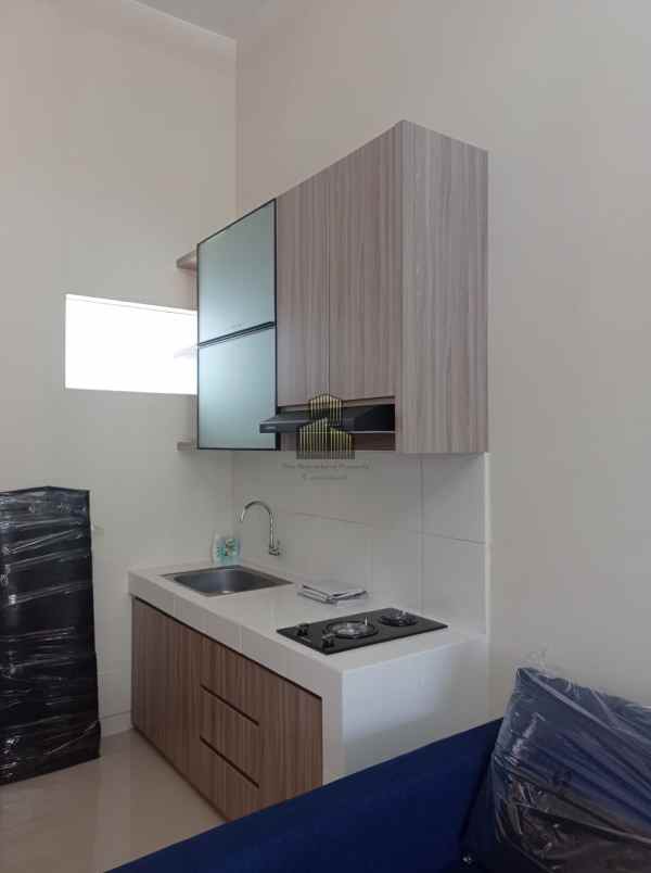 dijual rumah sambiroto