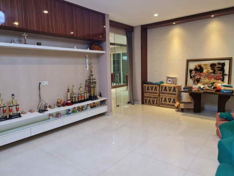 dijual rumah san diego