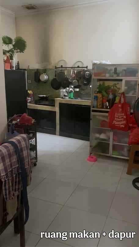 dijual rumah sawah lama ciputat