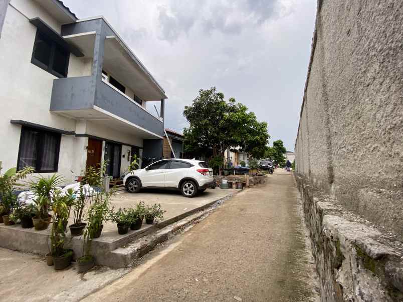 dijual rumah sawah lama ciputat