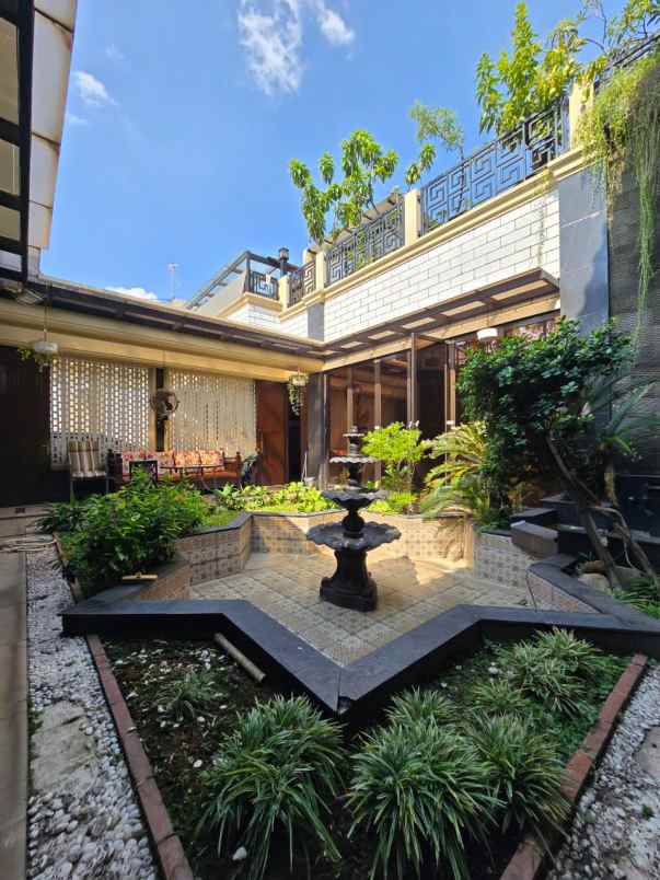 dijual rumah secondary full furnished dalam komplek