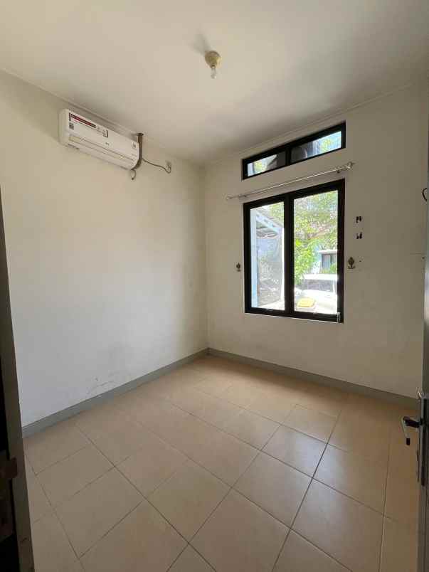 dijual rumah segara city