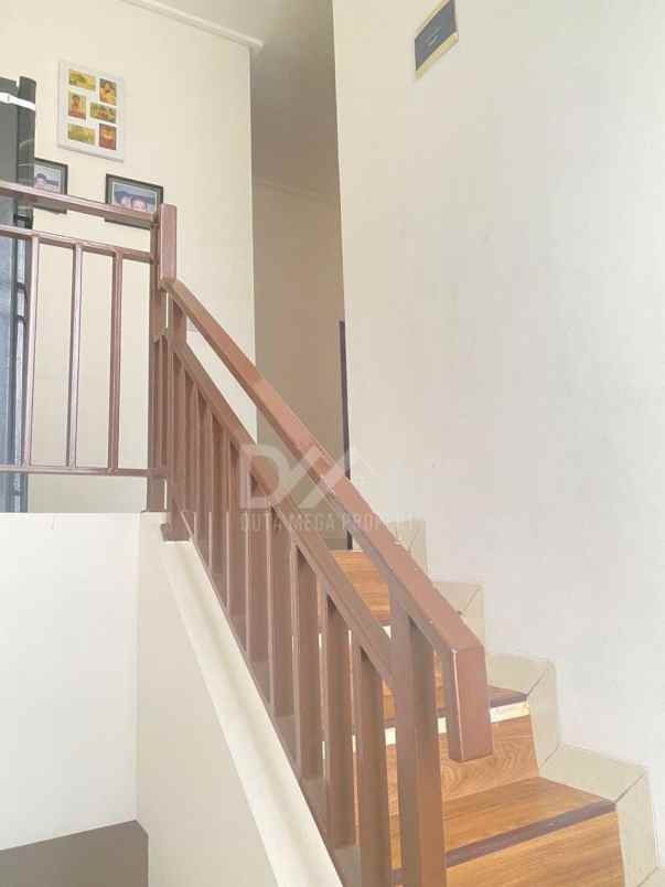 dijual rumah serpong park