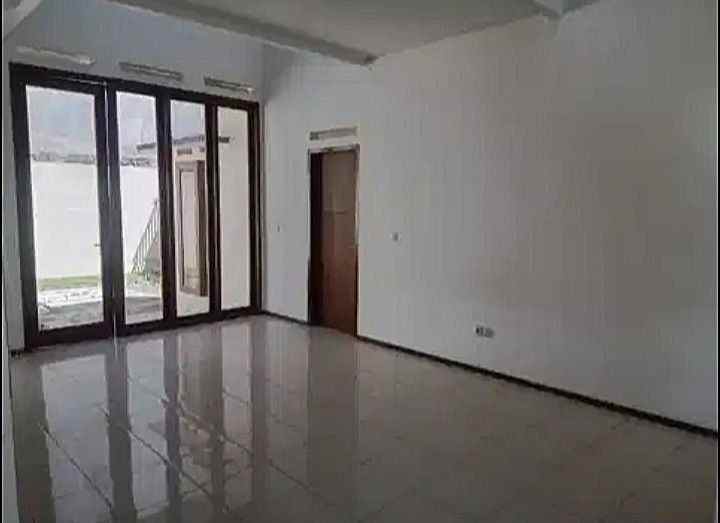 dijual rumah setiabudi regency