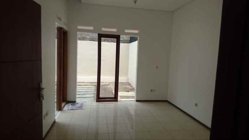 dijual rumah setiabudi regency