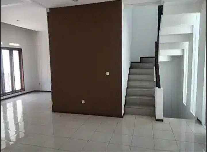 dijual rumah setiabudi regency