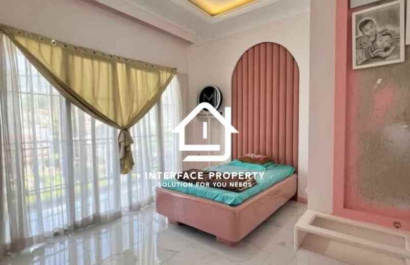 dijual rumah siap huni 3 lantai di lembang