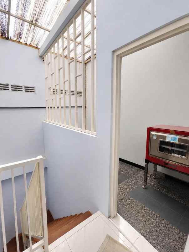 dijual rumah siap huni lokasi bukit cemara tidar