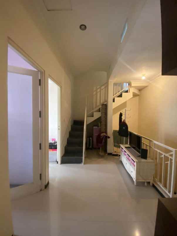 dijual rumah sigura gura barat kota malang