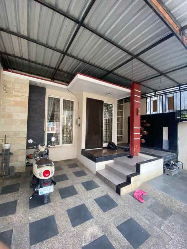 dijual rumah sigura gura barat kota malang
