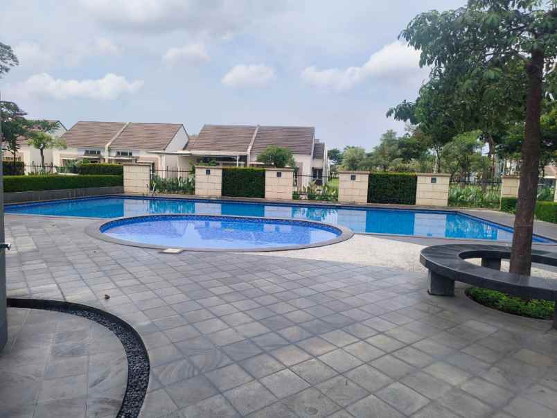 dijual rumah sindang jaya