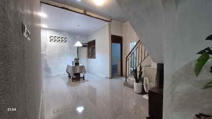 dijual rumah srengseng sawah