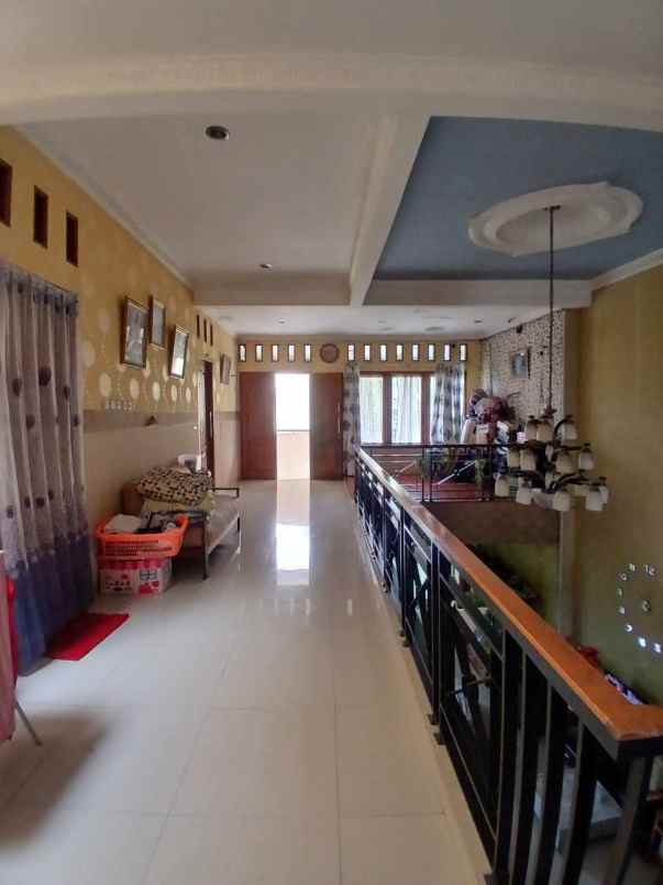 dijual rumah srengseng sawah
