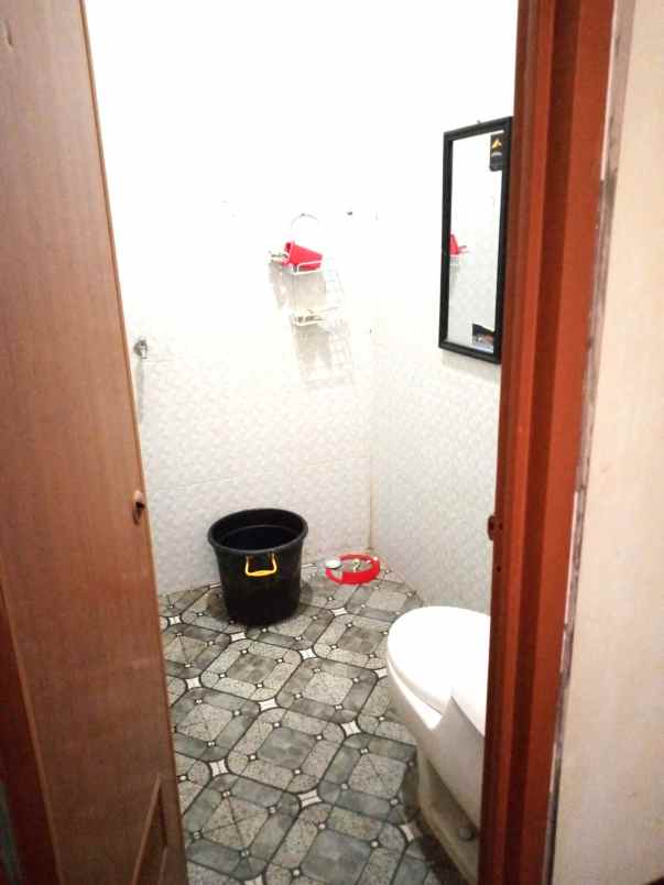 dijual rumah taman jatisari permai