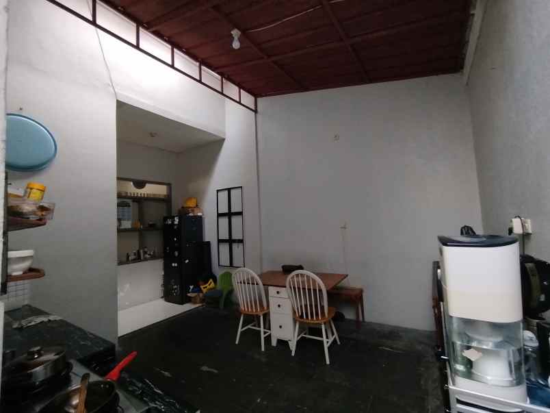 dijual rumah taman serua blok j1 no 19