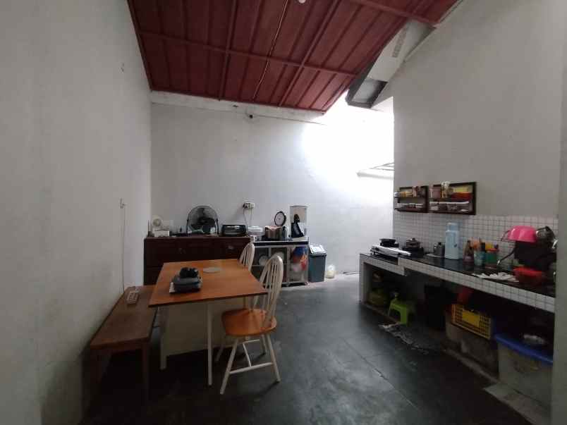 dijual rumah taman serua blok j1 no 19