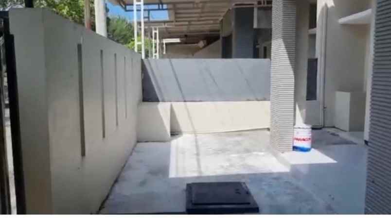 dijual rumah taman wiguna selatan