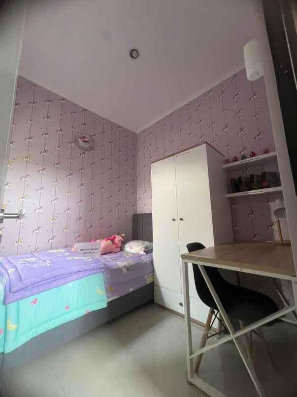 dijual rumah tapos cilangkap depok