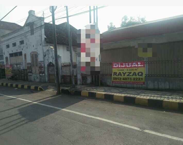 dijual rumah tepi jalan raya daerah