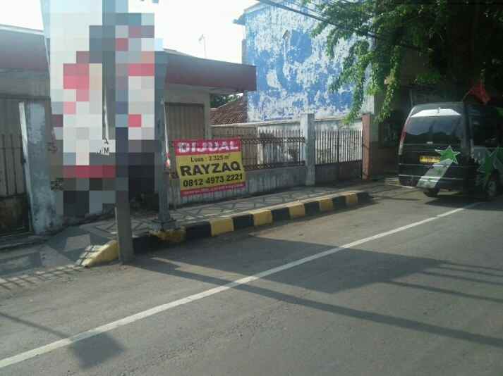 dijual rumah tepi jalan raya daerah