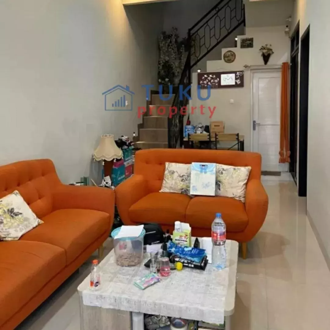 dijual rumah terawat di cipedak jagakarsa