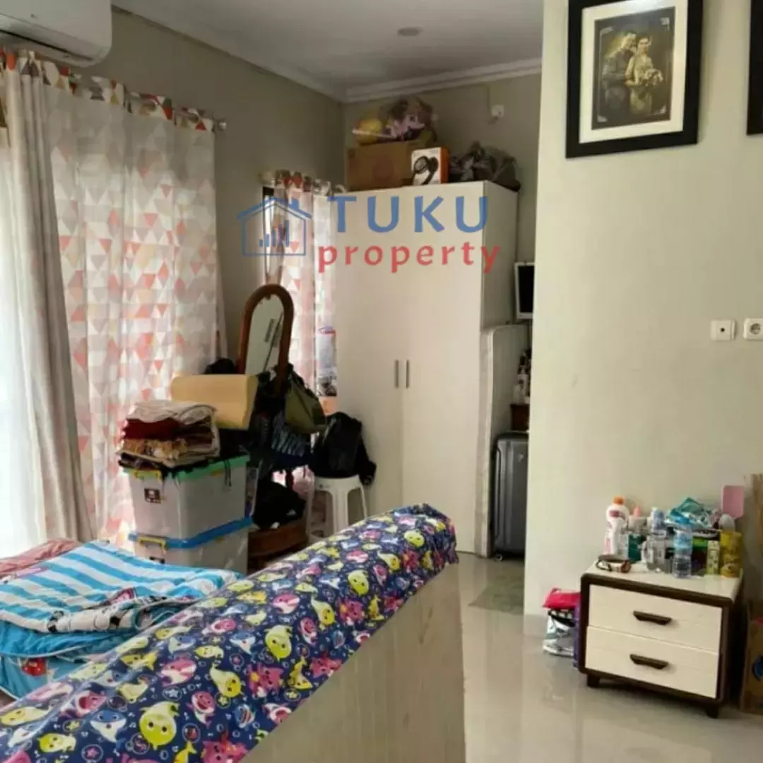 dijual rumah terawat di cipedak jagakarsa