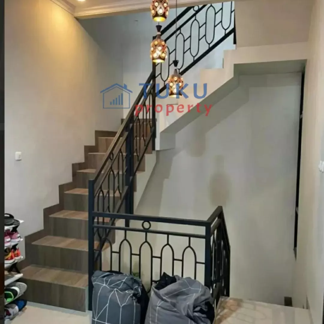 dijual rumah terawat di cipedak jagakarsa