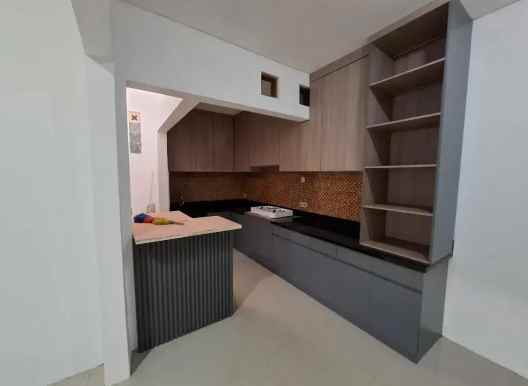 dijual rumah the gayungsari