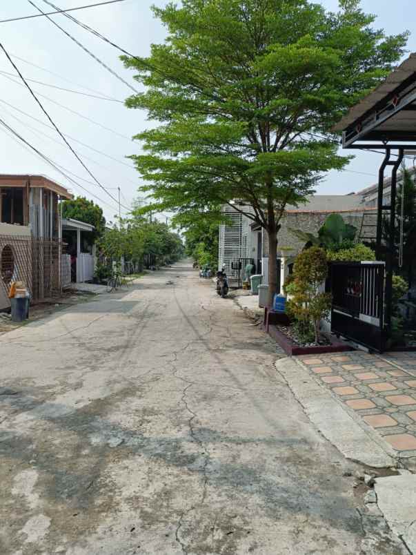 dijual rumah the palm residence