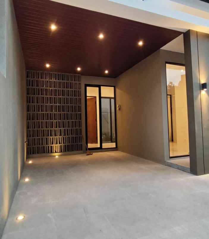 dijual rumah timur kampus uii