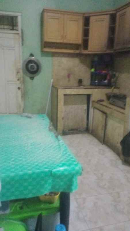 dijual rumah tinggal usaha cafe di karawang timur