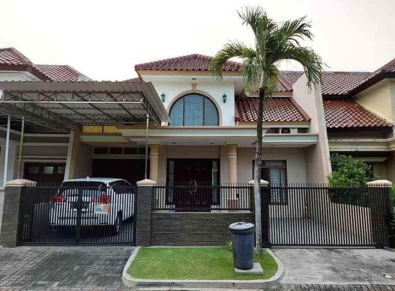 dijual rumah villa bukit mas