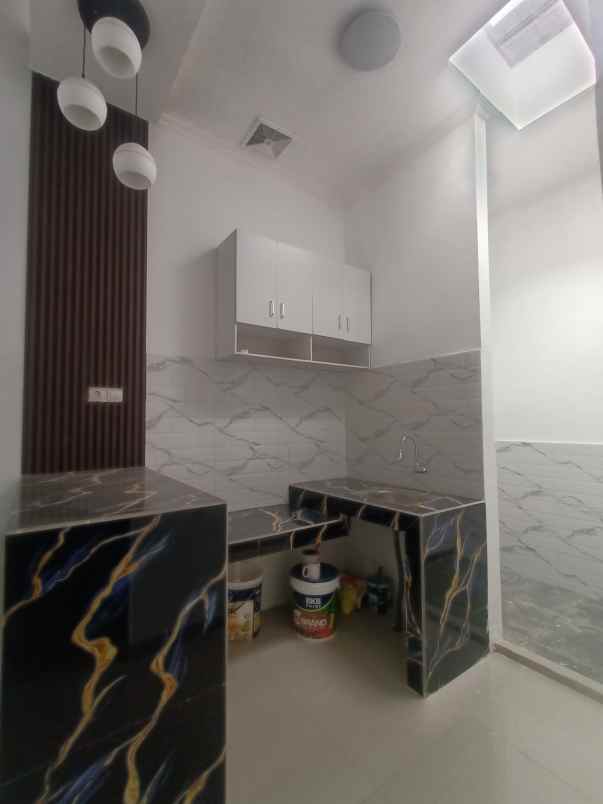 dijual rumah villa gading harapan