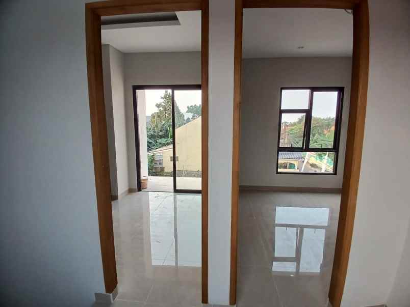 dijual rumah warung sila cipedak