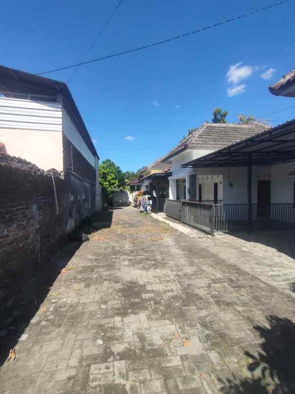 dijual rumah wonokromo