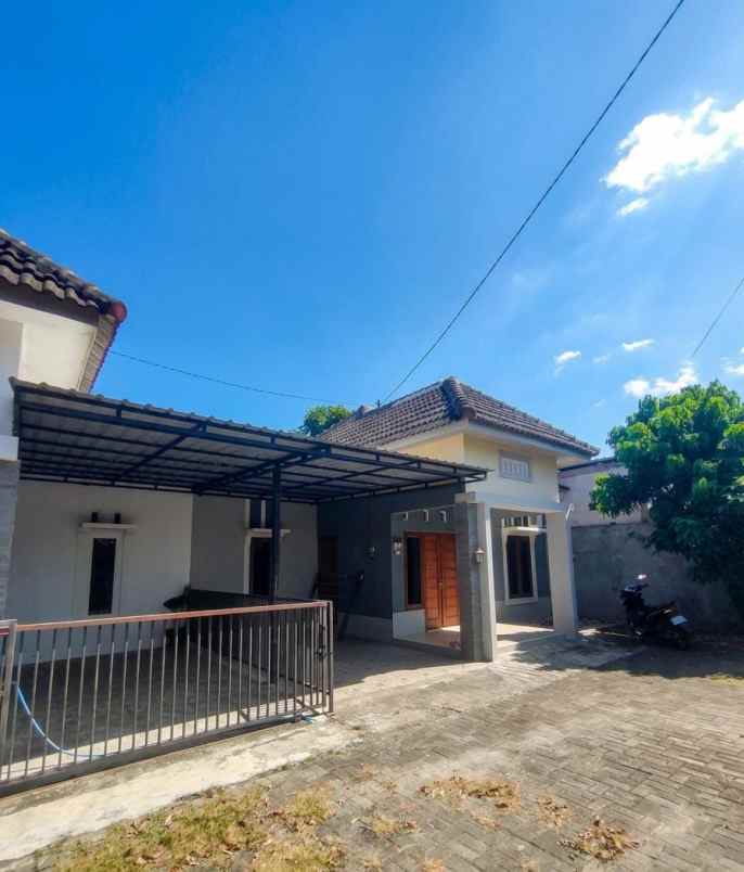 dijual rumah wonokromo