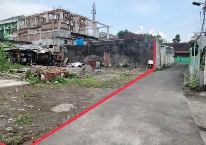 dijual tanah gg merdeka pakuncen