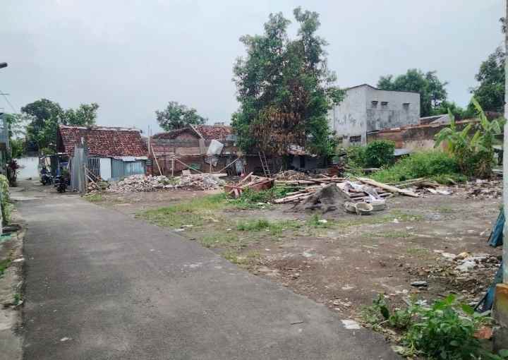 dijual tanah gg merdeka pakuncen