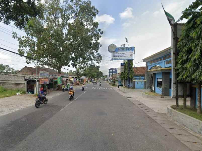 dijual tanah jl raya tajem wedomartani